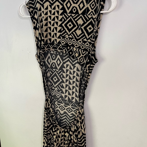 SNAP Mermaid Cut Dress - Picture 4 of 5